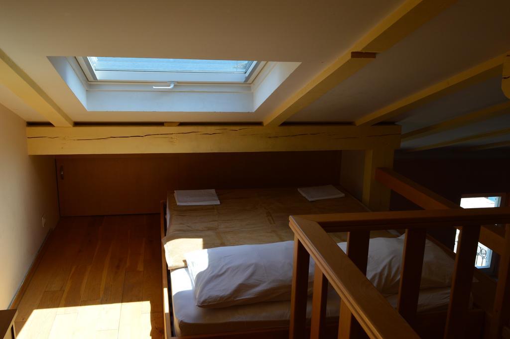 Apartments Zlatko Delic Ika Bilik gambar