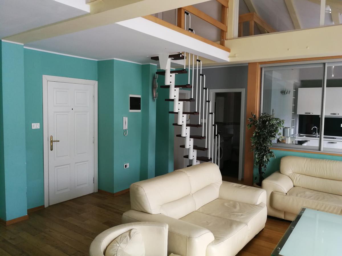 Apartments Zlatko Delic Ika Luaran gambar
